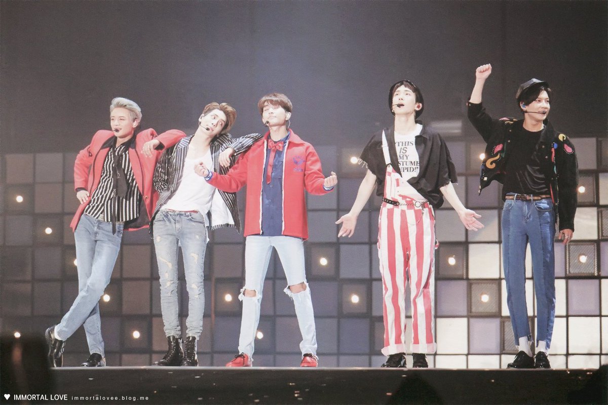 SHINee just being SHINee