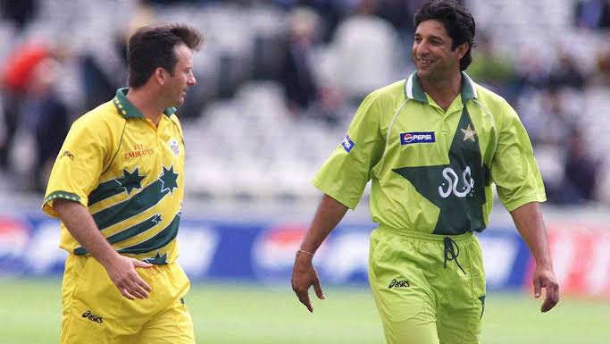  #OnThisDay, Leeds,  #CWC99, Pakistan vs AustraliaTHE HEADINGLEY HUMDINGERPak had notched up two convincing wins: WI, ScotAus had a scratchy start: a win vs Scot, a loss to NZHere Waugh The Sr. won the toss, asked Pak to bat firstHere's a thread for the rest of the match1/n