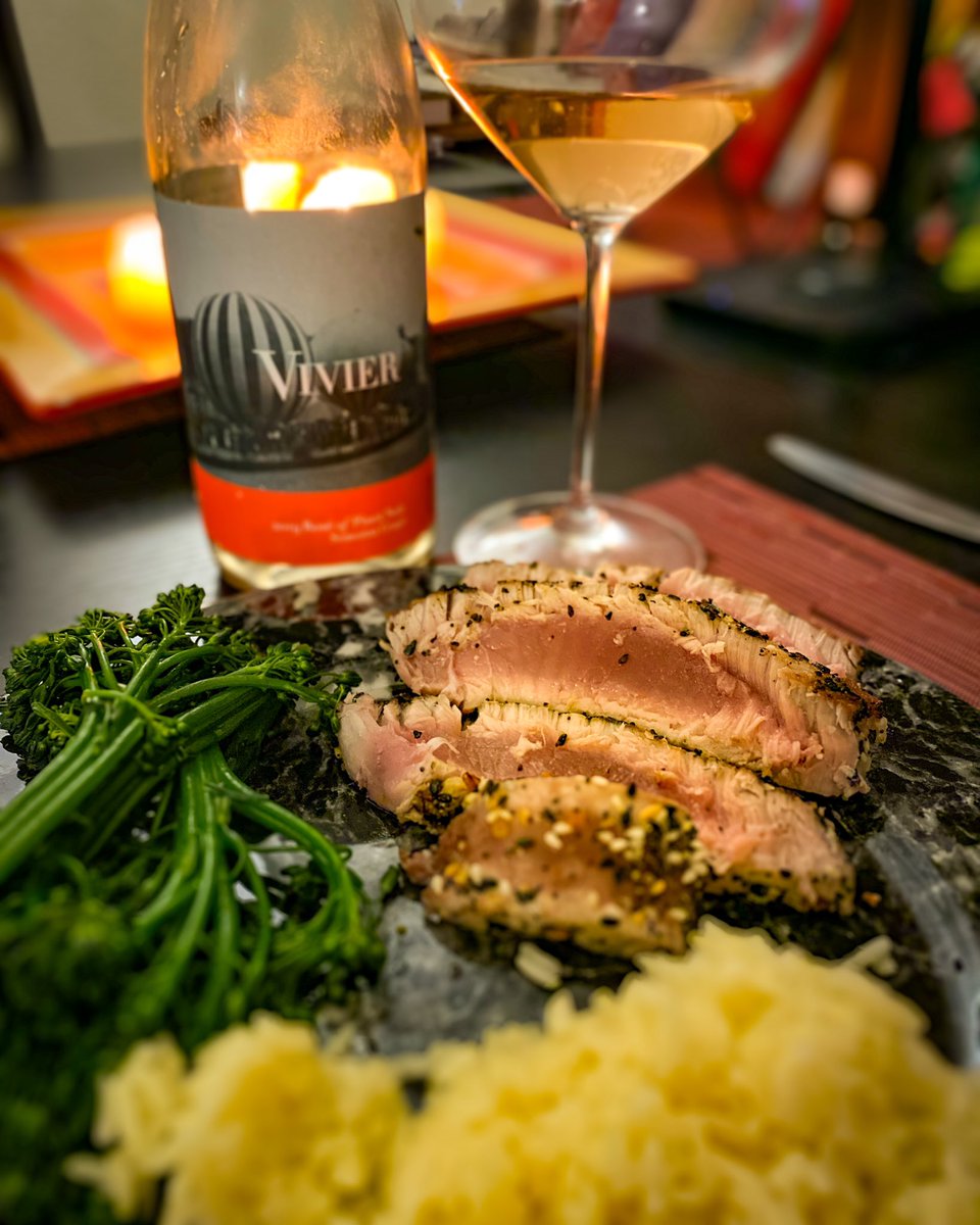 FizzFan's tweet photo. Tuna is a fish that really wants red wine so I obliged with #StéphaneVivier pinot noir rosé - crisp and elegant. A bit of lime-soy-ginger dipping sauce to balance the acidity in the wine and we are good to go. #PinotEnvy https://t.co/ZioLjTaPj1