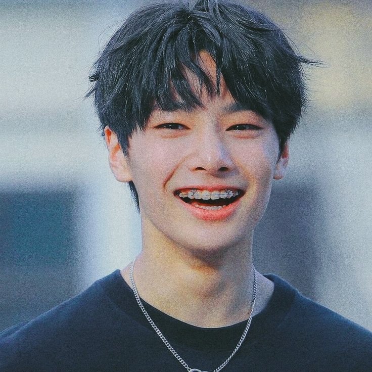 stray kids' yang jeongin