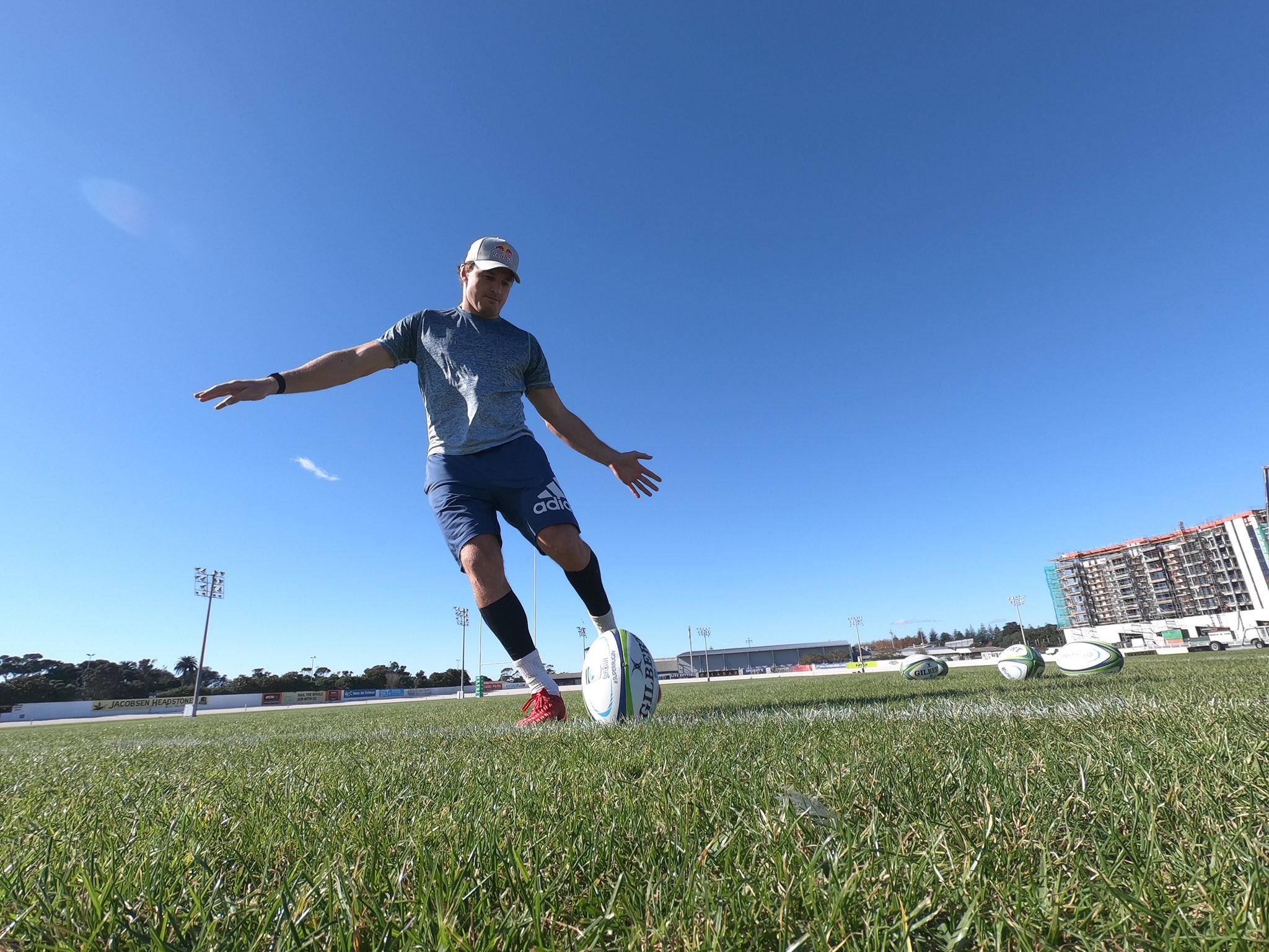 Beauden Barrett On Twitter Loving The Constant Grind And Growth From Dave Alred S Sessions At 40 Physical Intensity Less Is More Can Be So Frustratingly Tough Flow Uglyzone Https T Co 0r6tl1ohcu