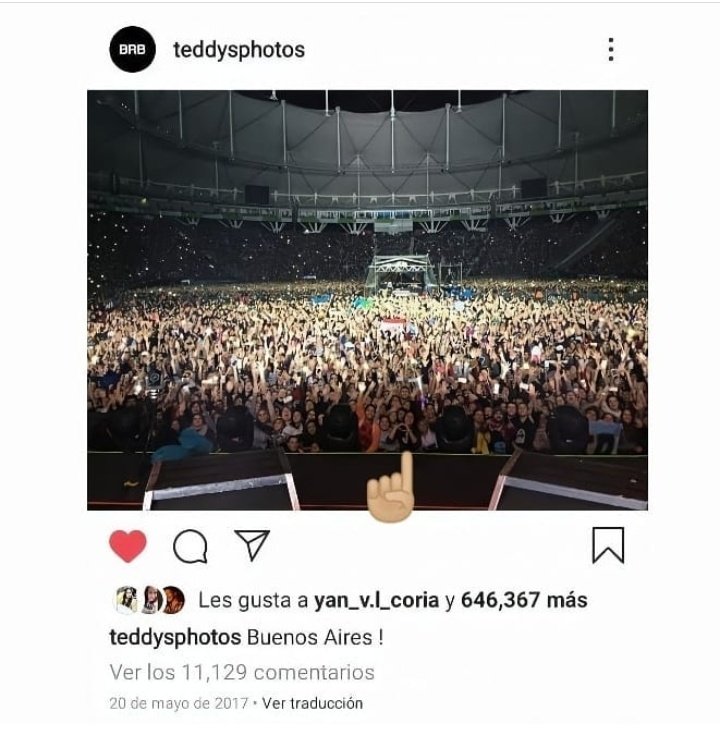 ohNINAftTeddy's tweet photo. Aparecer en la foto del concierto de esa noche. (si soy la que está haciendo un corazón) https://t.co/keI8BUBk1w