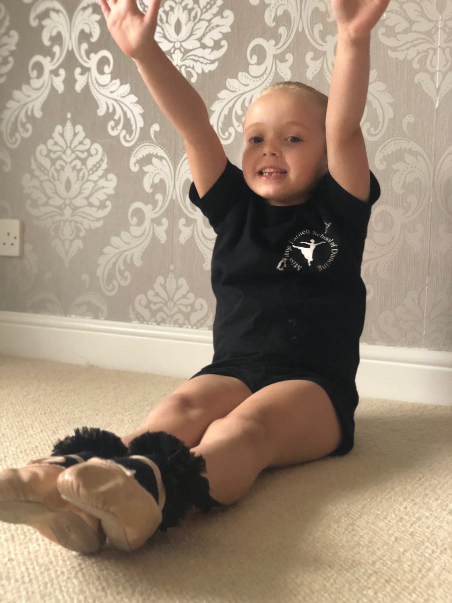 Just had to share these adorable “dancing from home” photos of little April. 🏠🩰❤️