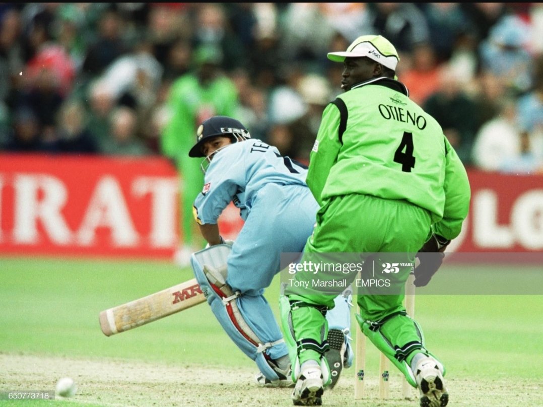 In walked  @sachin_rt for what was his most difficult walk to the centre pitch in his 24 year long international career, with tears in his eyes, mind & soulWhat followed next was batting grit from Sachin & Dravid for the remainder of the innings, with scintillating strokeplay