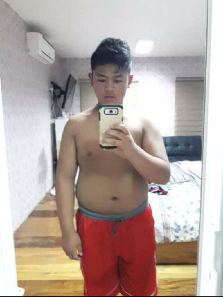 bernass51_'s tweet photo. MERON PA BANG GUSTONG LUMABAN DITO? SELF EXPLANATORY NA YUNG PICS 😍 YUNG MUSCLES NETO MAS MALAKI PA SA EARTH 🤯🤯🤯 EDWARD “THE BEAST” LIZARDA FROM ST. MAYEUL FOR BATCH TRANSFORMATION!!! #SeniorsENDGAME https://t.co/HbvZoL9bey