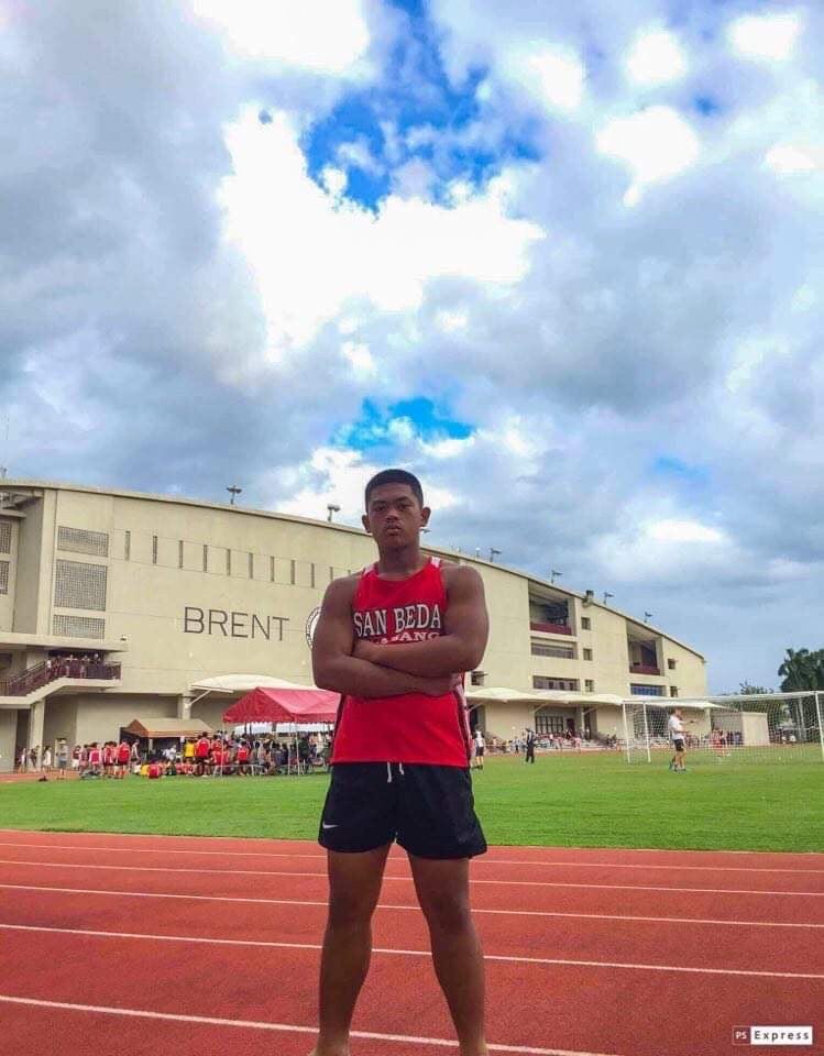 bernass51_'s tweet photo. MERON PA BANG GUSTONG LUMABAN DITO? SELF EXPLANATORY NA YUNG PICS 😍 YUNG MUSCLES NETO MAS MALAKI PA SA EARTH 🤯🤯🤯 EDWARD “THE BEAST” LIZARDA FROM ST. MAYEUL FOR BATCH TRANSFORMATION!!! #SeniorsENDGAME https://t.co/HbvZoL9bey