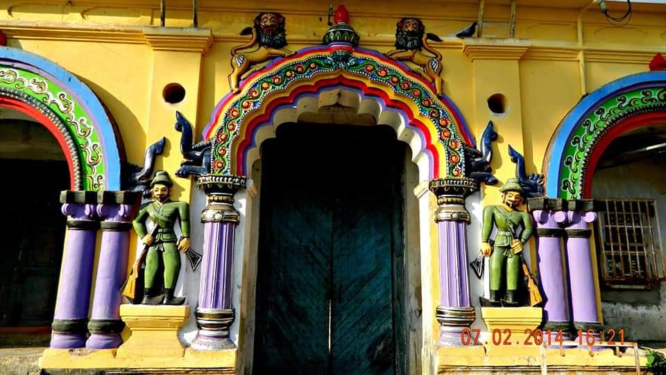 at that time it was the main seat of the Kali Tantra Sadhana , and the famous Tantriks use to practice tantra puja secretly in the peninsula, this is the story of the 10th century * Banpur Parikud Mansingh first built a small temple here in 1717ପରିକୁଦ ନହର3/n