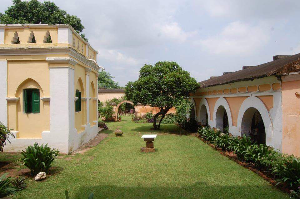 at that time it was the main seat of the Kali Tantra Sadhana , and the famous Tantriks use to practice tantra puja secretly in the peninsula, this is the story of the 10th century * Banpur Parikud Mansingh first built a small temple here in 1717ପରିକୁଦ ନହର3/n