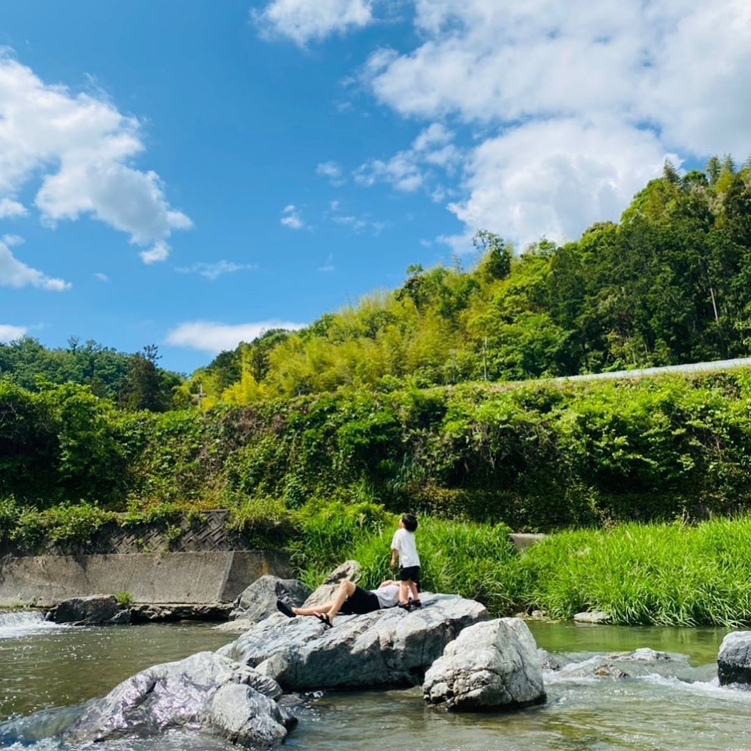 摂津 峡 川遊び 摂津峡公園の川でいろんな人がテント張って 川遊びとかしてますよね そこで Amp Petmd Com