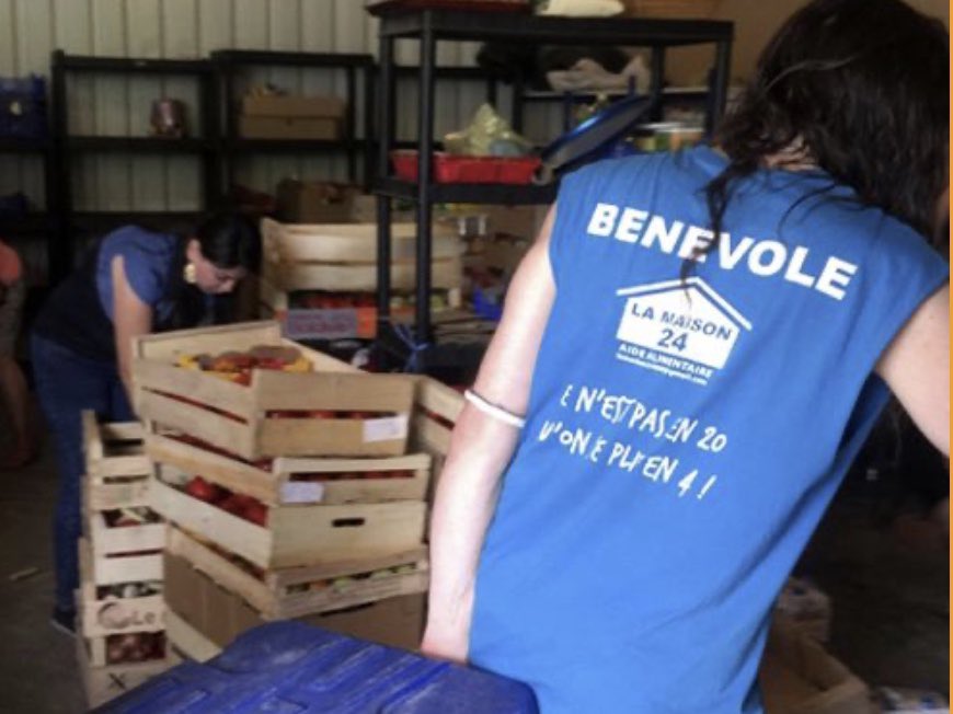 Le <a href="/CMSudOuest/">CMSudOuest</a> et ses administrateurs soutiennent les #associations qui œuvrent pour le bien commun et partagent les valeurs de notre raison d'être. Aujourd'hui, la caisse du Périgueux Bvd, mobilisée pour aider l'association La Maison 24 #SolidaritesCMSO <a href="/cmarkea/">Crédit Mutuel Arkéa</a> <a href="/WeAreArkea/">WAA|Actus</a>