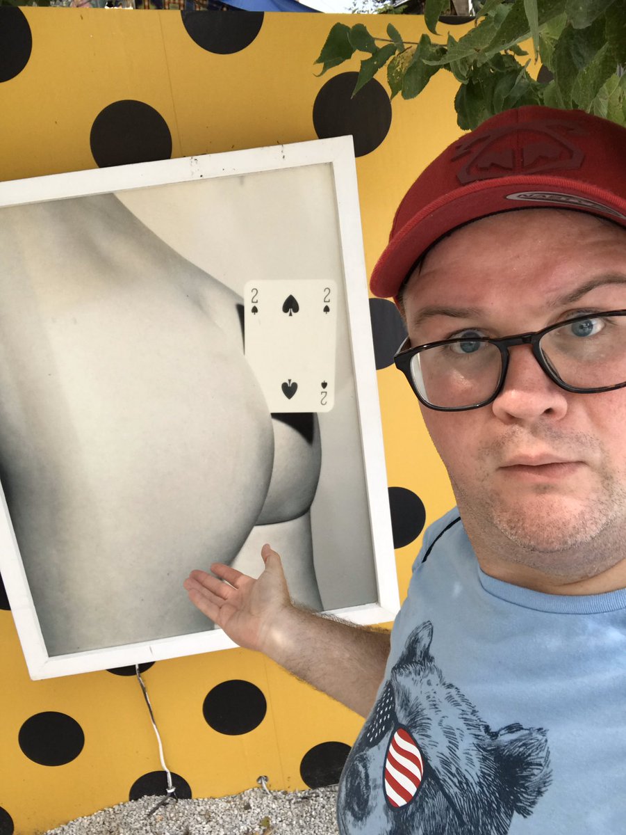 Uncutphilly1's tweet photo. Is this your card?! #assmagic #teambottom https://t.co/NCOPFmmhg3