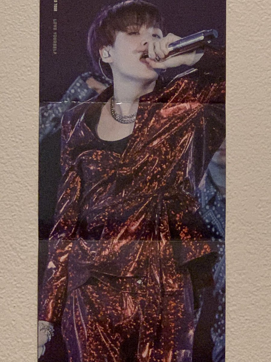 lbartsch's tweet photo. I’m watching 대취타 all day directly across from this Min Yoongi and my brain is like “how are these the same people?!” And I love all the Min Yoongis there are. #Agust2OUTNOW #대추타 #MinDynasty @BTS_twt https://t.co/ZiPjeaUL4u