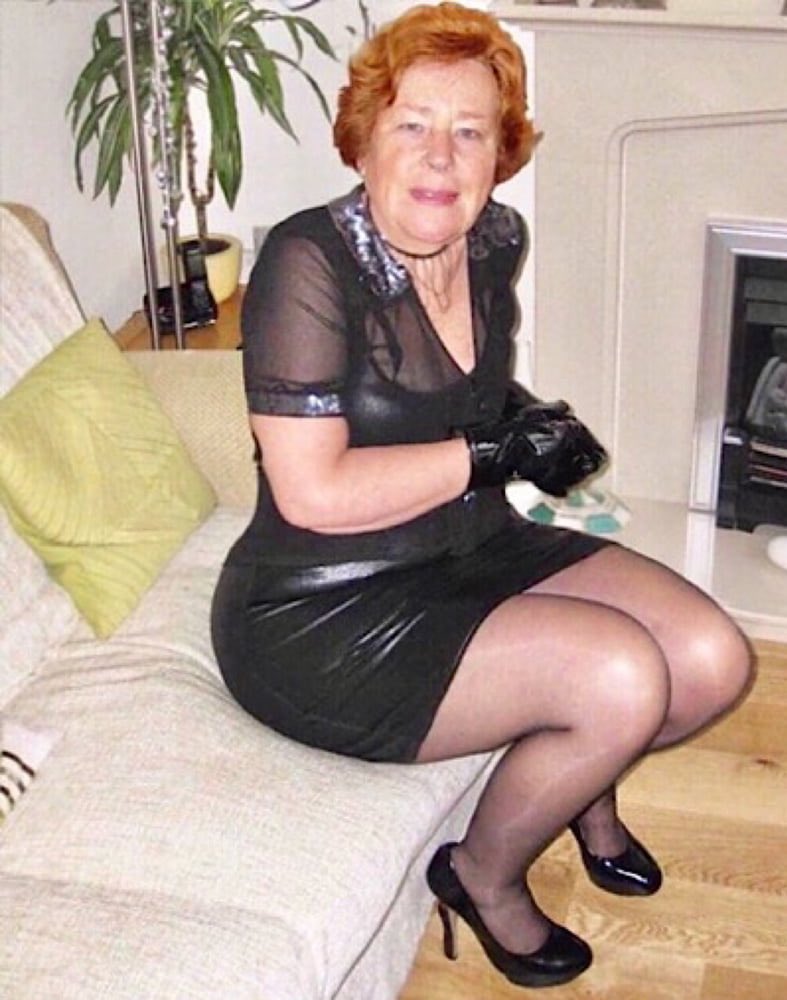 grannylover Loveshinyskirtcathy (@Loveshinyskirt1) / X