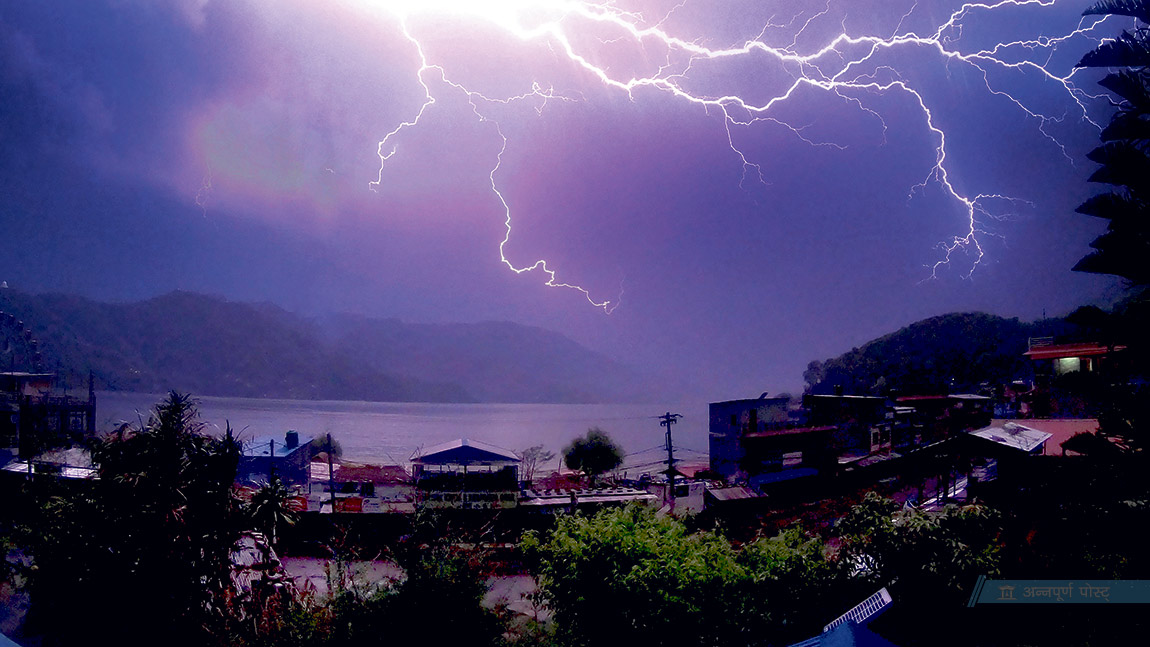 nepaltourismb's tweet photo. यही मेसोमा लकडाउन बसाइँको समयलाई सृजनात्मक बनाउँदै आफ्नो ठाउँलाई प्रचार गर्ने उद्देश्यसाथ नेपाल पर्यटन बोर्डले झयालबाट देखिने सुन्दर दृश्यको फोटो प्रतियोगिता आयोजना गरेको छ। 

Read More: https://t.co/fwinQM9Mag

Source: Annapurna Post

#Nepal #NepalFromYourWindow #NepalNOW https://t.co/3Asom8C6SL