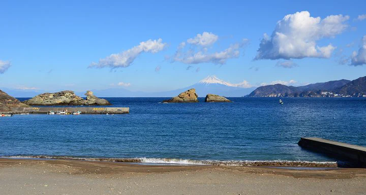 @YK810114514 まあ電車も通ってないし、松崎町が未開のなのも納得ですね…(伊豆半島の左下) 自然豊かで綺麗な場所なのでオススメです！ 勝手にダイマごめんなさいm(_ _)m  