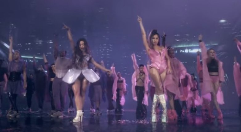 El videoclip de #RainOnMe en tan solo 13 Horas tiene 13 Millones de reproducciones superando así su récord el cual tuvo 10 Millones de reproducciones en 24Horas con Applause.