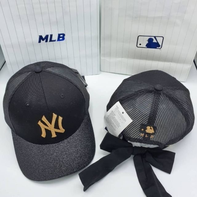 LordVorldermort's tweet photo. ขาย VI282-MLB CAPหมวกสีดำ ปีกกริตเตอร์ดำ ปัก NY ทอง หลังตาข่ายโบว์ ในราคา ฿1,250 ใน 

FB: VIShop90919
IG: VIShop90919
line: https://t.co/ygFHq2uS2H https://t.co/Yx6gtI6PMe