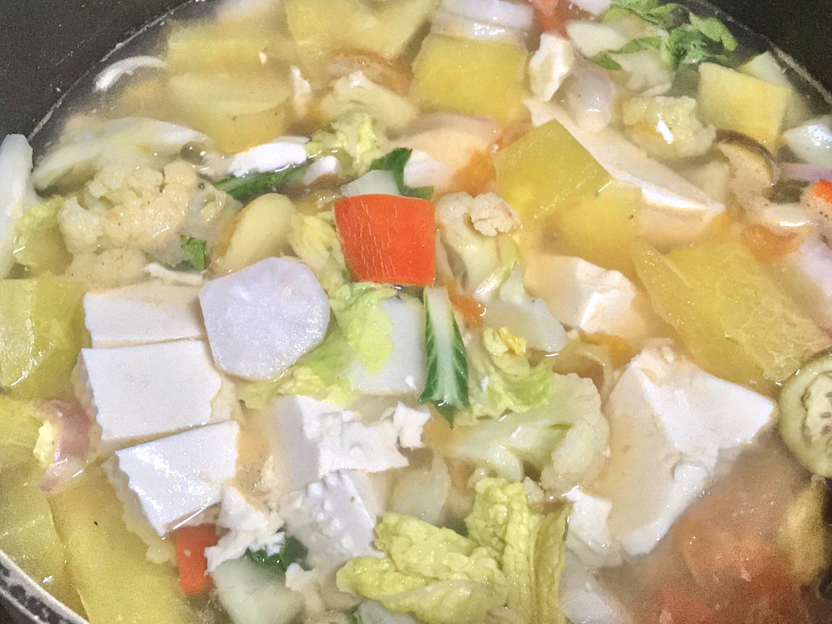 aperture24's tweet photo. “Sinigang “ with soft tofu, watermelon rind and other veggies #vegan #tofu #sinigang #nowaste #watermelonrind #food #soup https://t.co/Tp1zFAeZq5