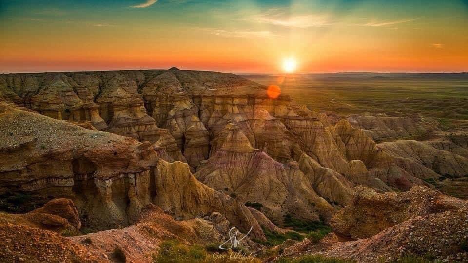 Дундговийн Цагаан суврага