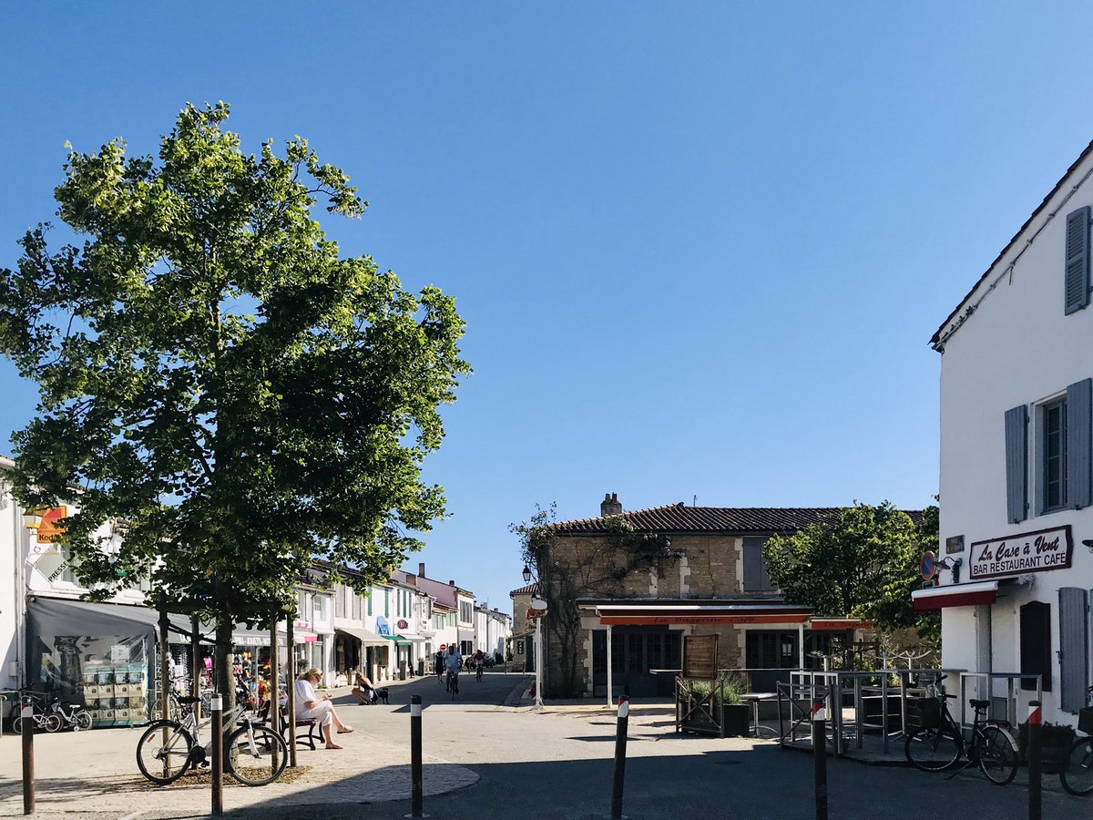 Ile de Ré tweet media