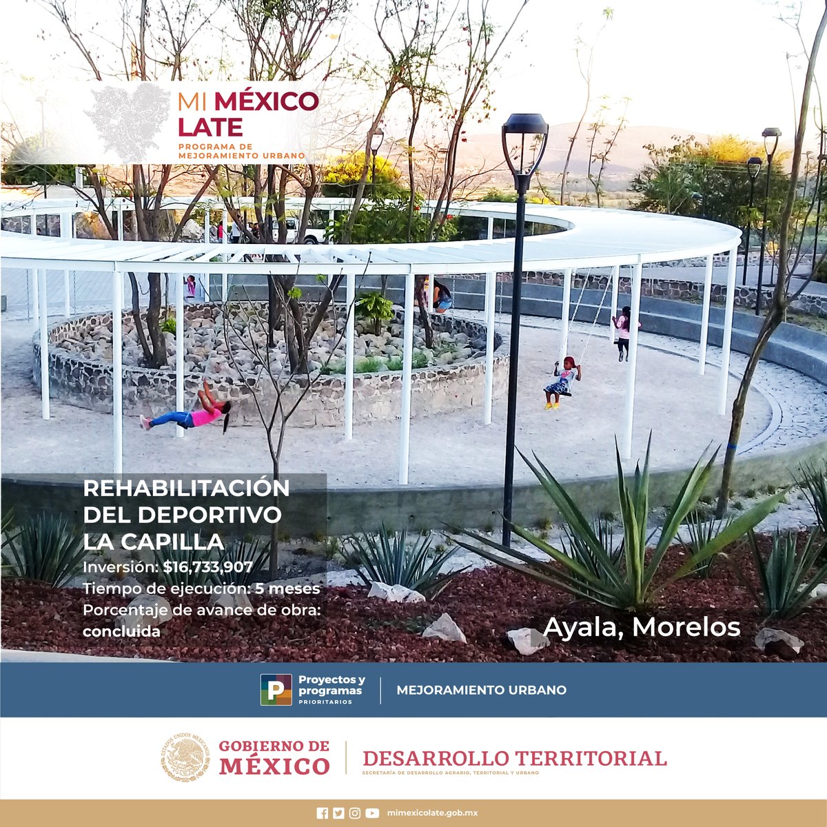En la primera etapa del Programa de #MejoramientoUrbano rehabilitamos el deportivo La Capilla, en #Ayala, #Morelos.   

Lo que antes era un espacio público abandonado, ahora es punto de encuentro de todas las familias.   

#AyalaLate❤️