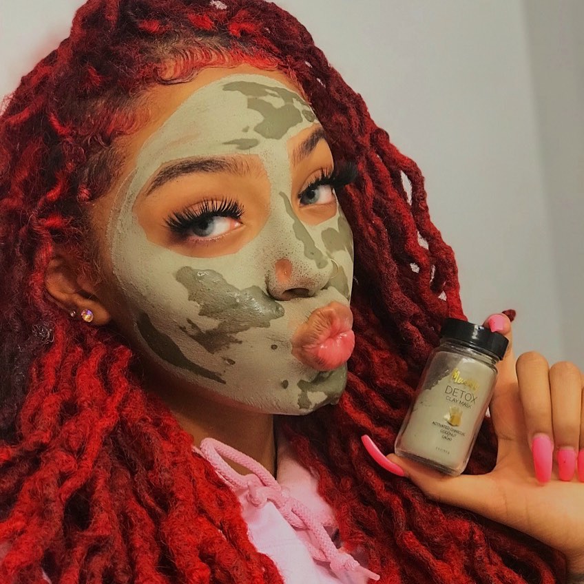 Shithappesn's tweet photo. Muddybody is the best investment to your face #DJSBU https://t.co/8j3aXESkWg