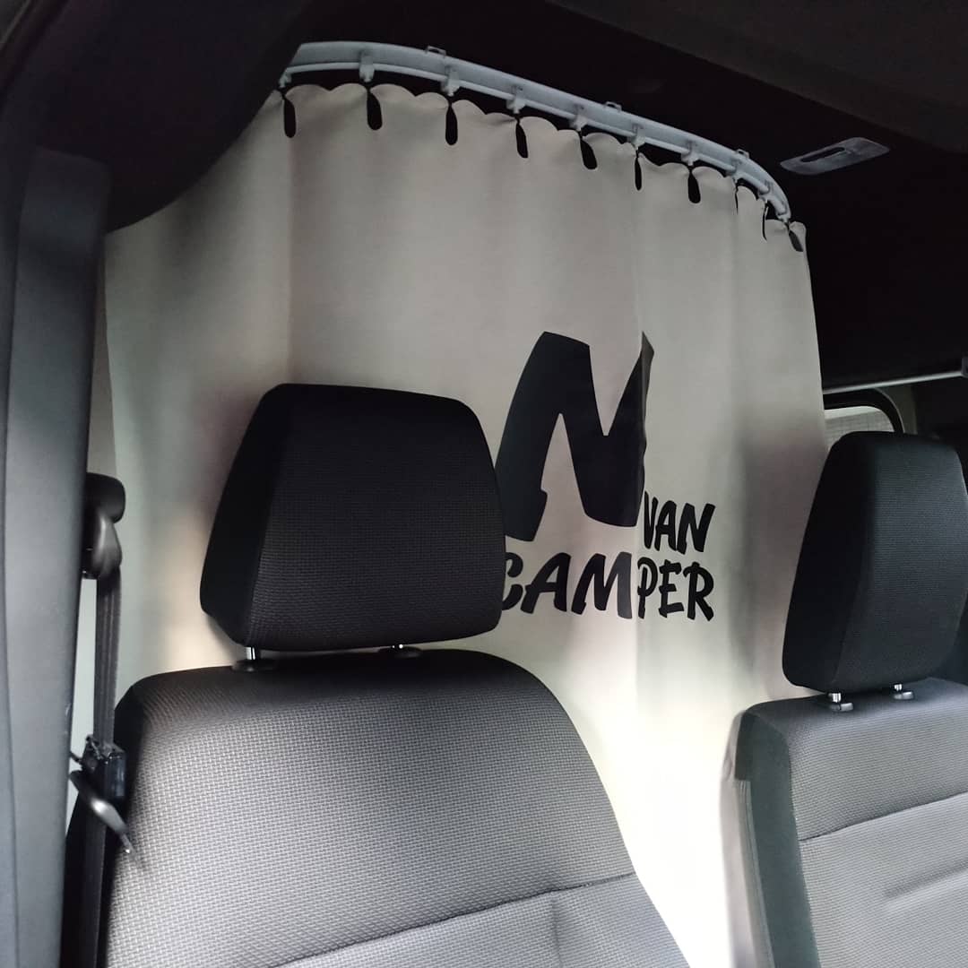 C S F Rook はなパパ N Van車中泊仕様車へ間仕切りカーテンを取り付けて見ました Nvan Nvancamper 軽バン 車中泊仕様 オリジナルロゴ Csfrook 間仕切りカーテン T Co Bnw7vck9b8 Twitter