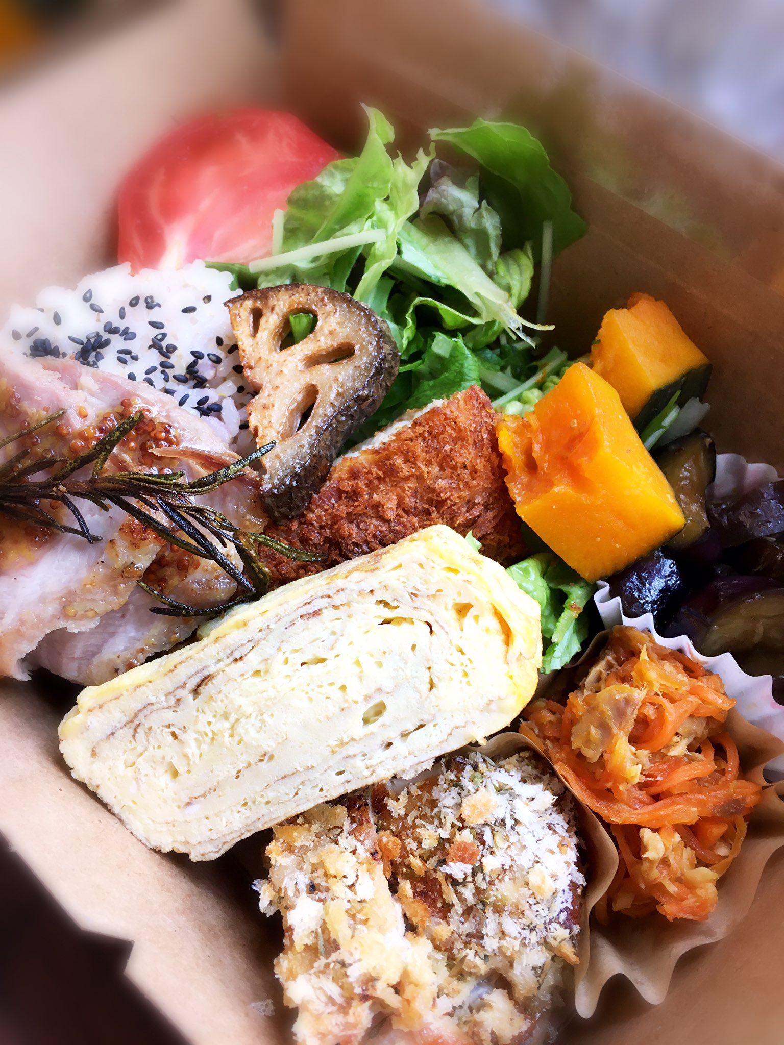 おむすびさん 気まぐれランチボックス テイクアウト お弁当 ランチ ランチボックス ディナー 滋賀カフェ 彦根カフェ 夜食 ケーキ 持ち帰り 夜ご飯 昼ごはん 滋賀ママリ コロナに負けるな 自粛 カフェ カフェ御結滋賀グルメ 滋賀ランチ