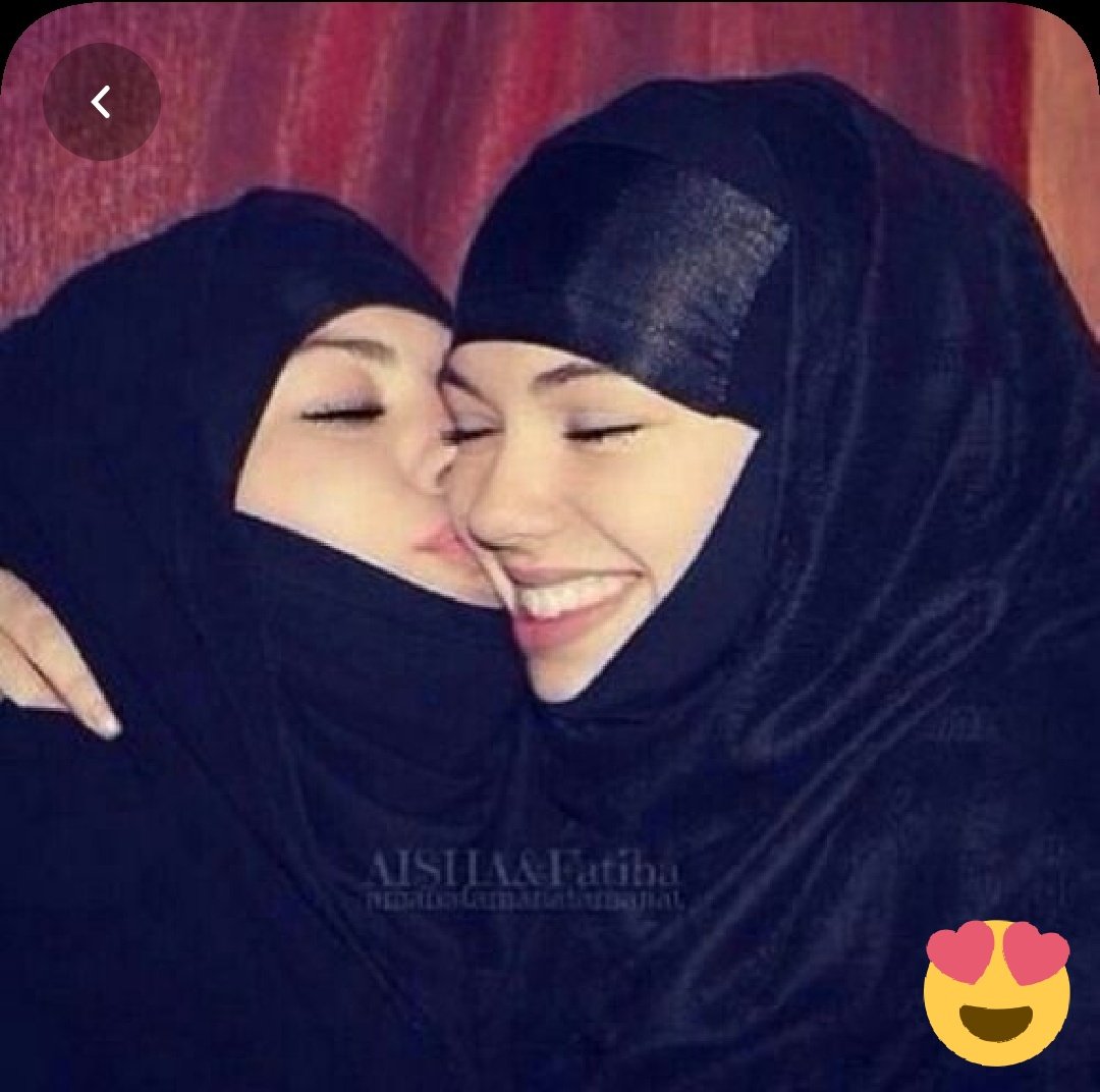 muje meri apiyon ke sath kafiro ko chodne me aur bhi mazza aata hai❤
@Alisha51612596 aap shamil honge ?
#gangbang #hijab #kafir #slutwife