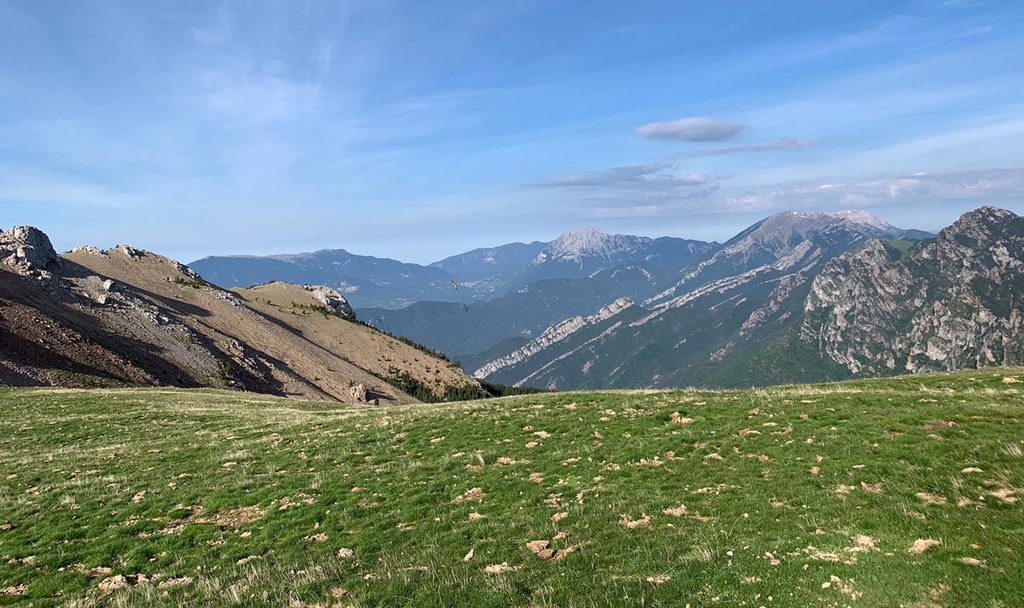 marfauped's tweet photo. Avui ha tocat #matinar! 🌄
#PladeCanells #Puigllançada #Comafloriu #elsOrris #RefugideRebost #Bagà #PNCadíMoixeró #Berguedà #Catalunya https://t.co/HFuI3Ub5Lf