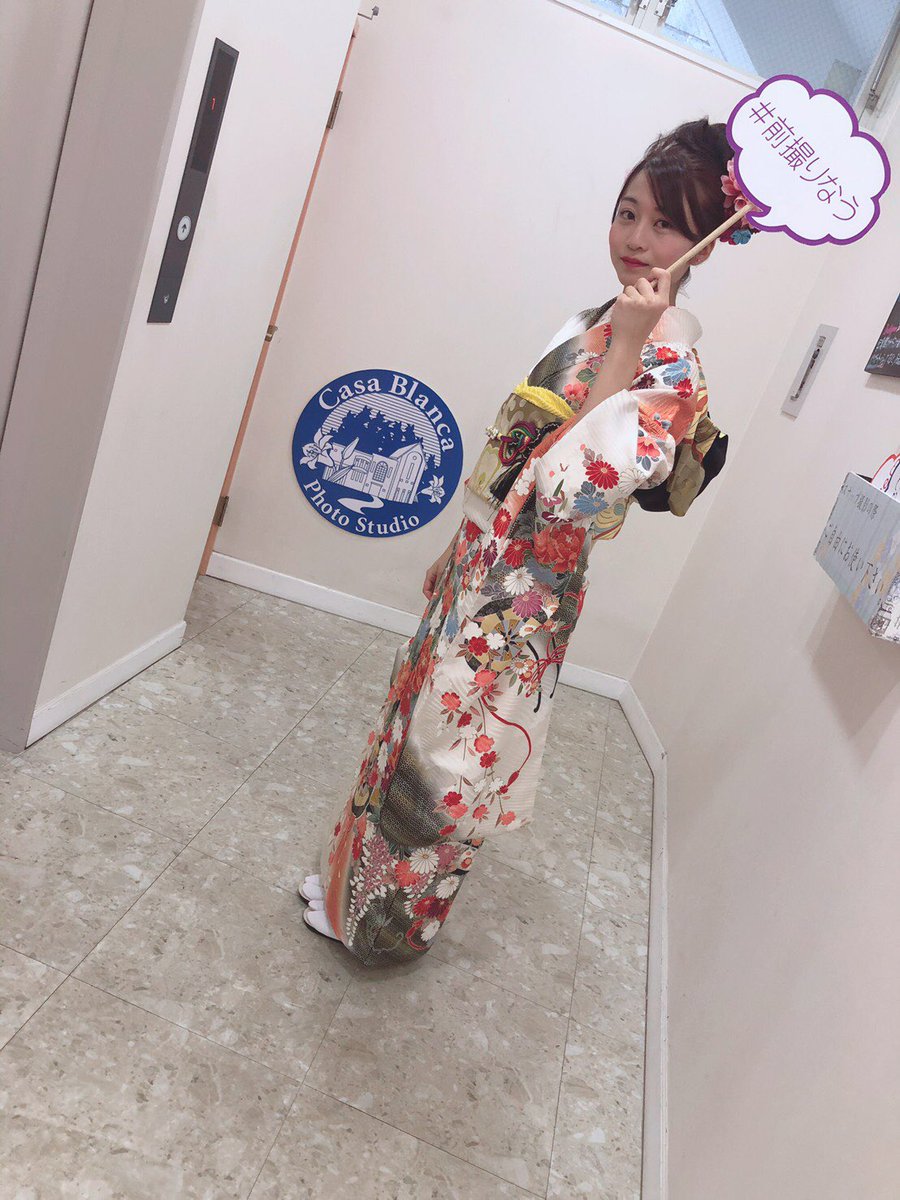 abetakuzemi's tweet photo. 【20期ゼミ生紹介】
平井柚月

ゼミのまどんな、ゆづき！！🧝‍♂️
なんと、あの明大祭の一大イベントであるm-modeにも出演した、ゼミのマドンナ🥳
一見しっかり者のように見えて、おばさんっぽい発言をすることが多々ある🤪
でもおばさんっぽいね！！言っていうと癇に触ることもあるのでお���をつけて💁‍♀️ https://t.co/jSvsWtl2k0
