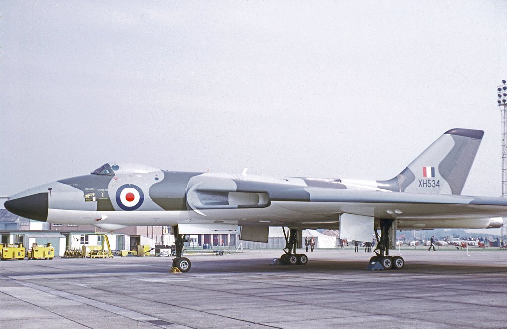 The first 15 B.1s were powered by the Olympus 101s with 11,000 lbs of thrust.Those entering the RAF were delivered to 230 Sqn Operational Conversion Unit, in July 1956. Eventually upgraded to Olympus 104s. Eventually serving with 9, 12, 27, 35, 44, 50, 83, 101, 617 Sqn’s