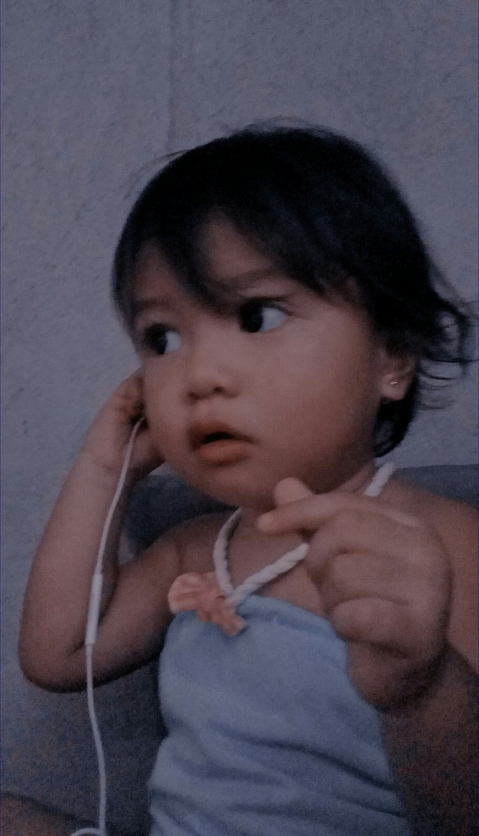 Ejing2's tweet photo. Kapag may tita kang mahilig sa kdrama.
Pamangkin be like: https://t.co/gotDtV6g6S