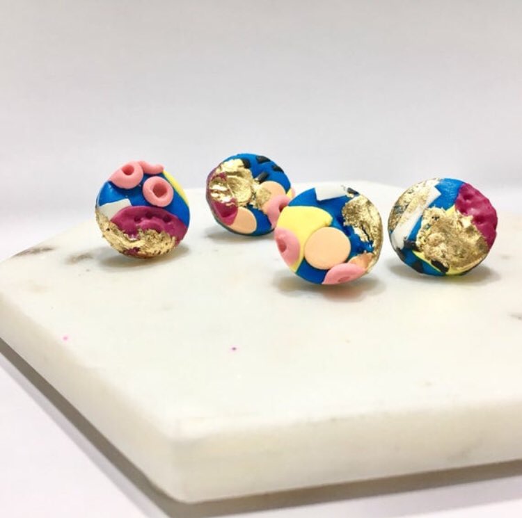 bychloem's tweet photo. @cinnaghost Hi, I’m Chloe, &amp; I have a little accessories shop! https://t.co/ybJIZ4Xwe9 💓 https://t.co/ezyS46NBvy