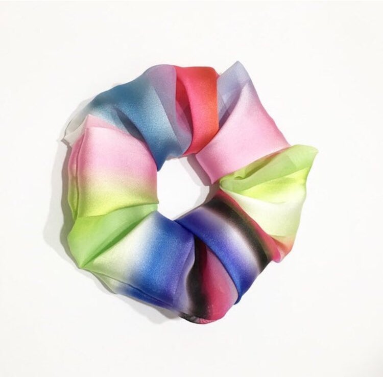 bychloem's tweet photo. @cinnaghost Hi, I’m Chloe, &amp; I have a little accessories shop! https://t.co/ybJIZ4Xwe9 💓 https://t.co/ezyS46NBvy
