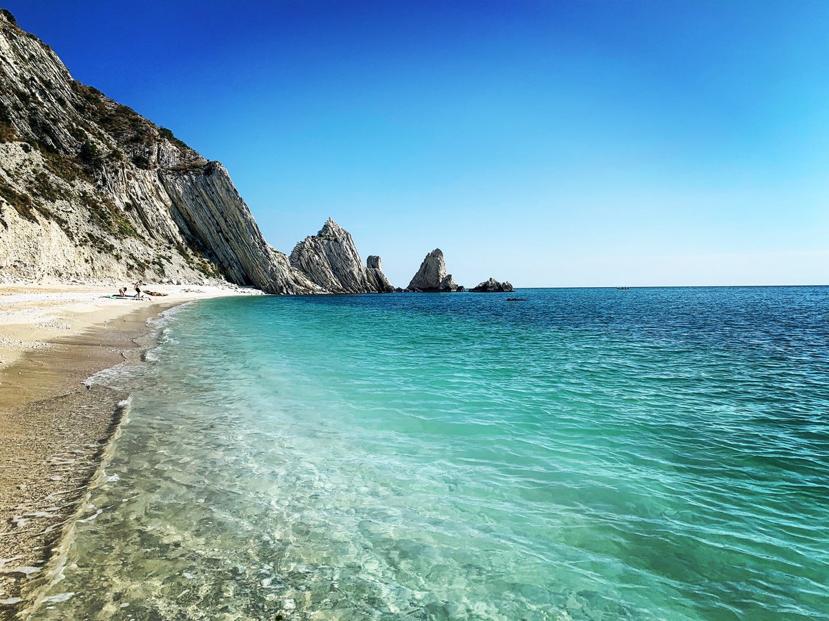 andreabalducci's tweet photo. La cura contro il burnout. #conero #sup #infinitysup https://t.co/ZxKS4RFm0p