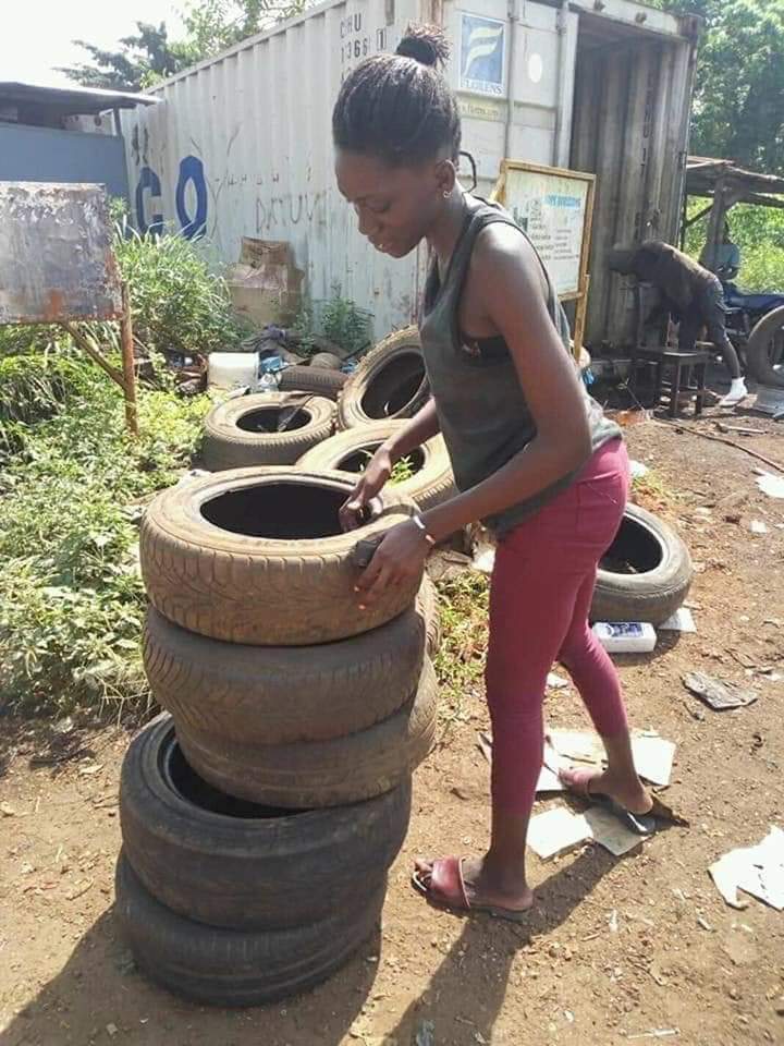 Cellular_jnr's tweet photo. She does care what people say, she is so talented. Let's make her famous on Twitter 💪🏿👌🏾💯👸🏾 #DJSBU https://t.co/UpD7Ic01Pk