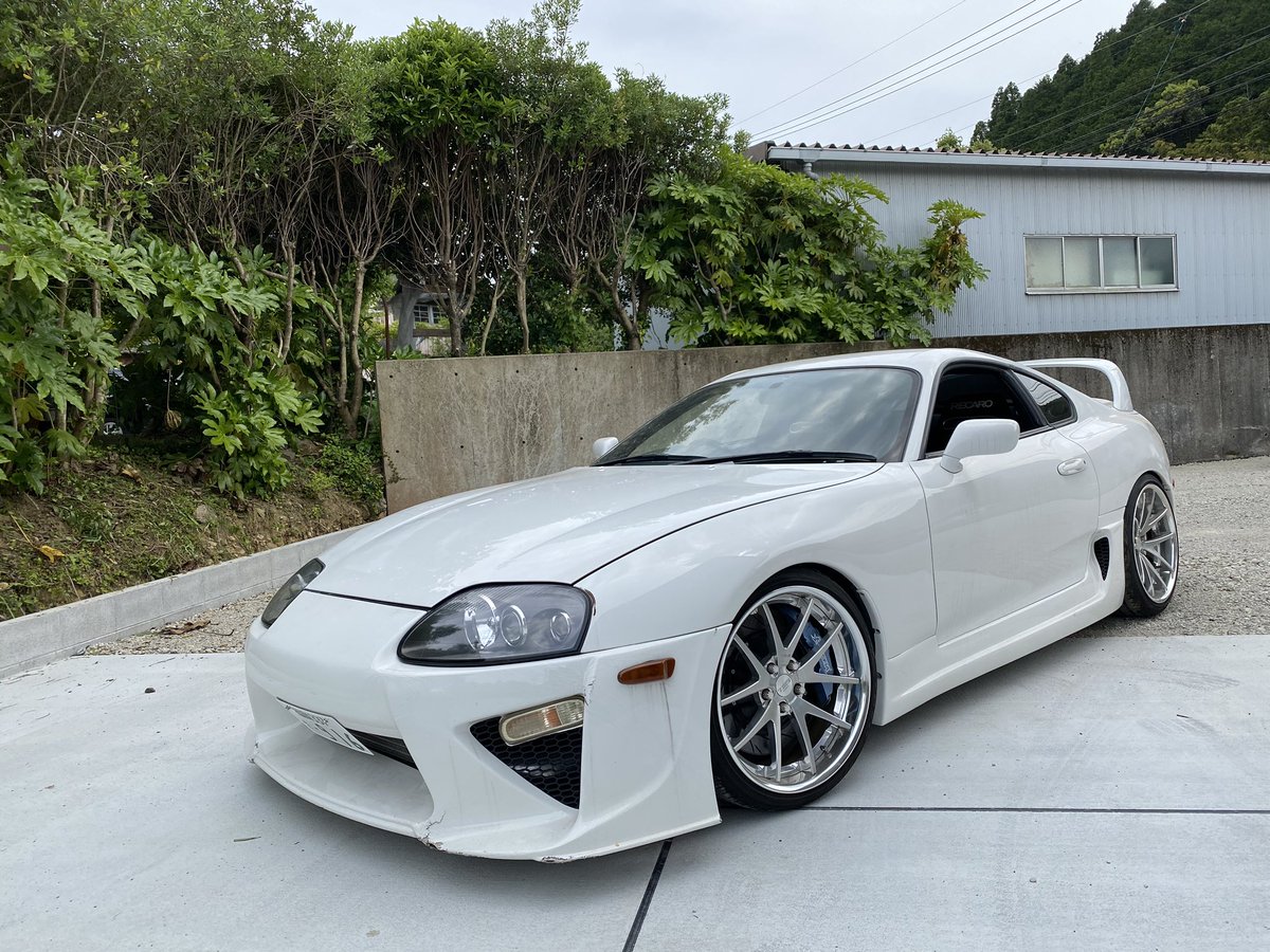 Kyohei_iK's tweet photo. 久しぶりのスープラ！
やっぱ愛車はいいなぁ〜
たまには出してエンジン掛けないと💦 https://t.co/xTjv63My98