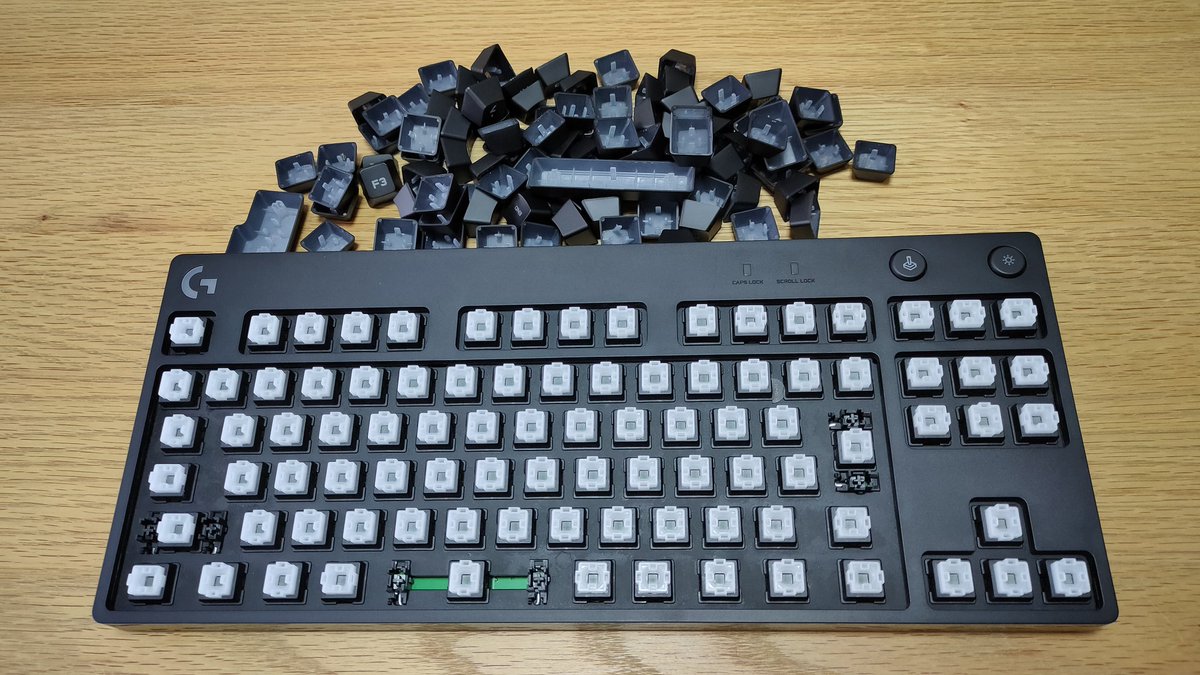 Dx Terraria この2つが3300円で買えてしまった Logicool G Pkb 001 20円 Logicool G502 Hero 1100円