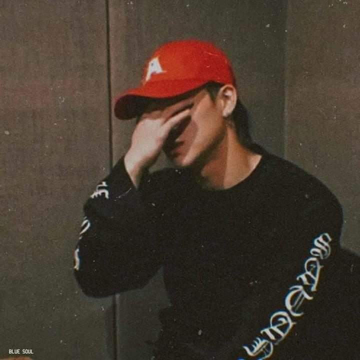 hakdoghikhok's tweet image. Can&apos;t get you out of my mind.

#PVSelcaDay