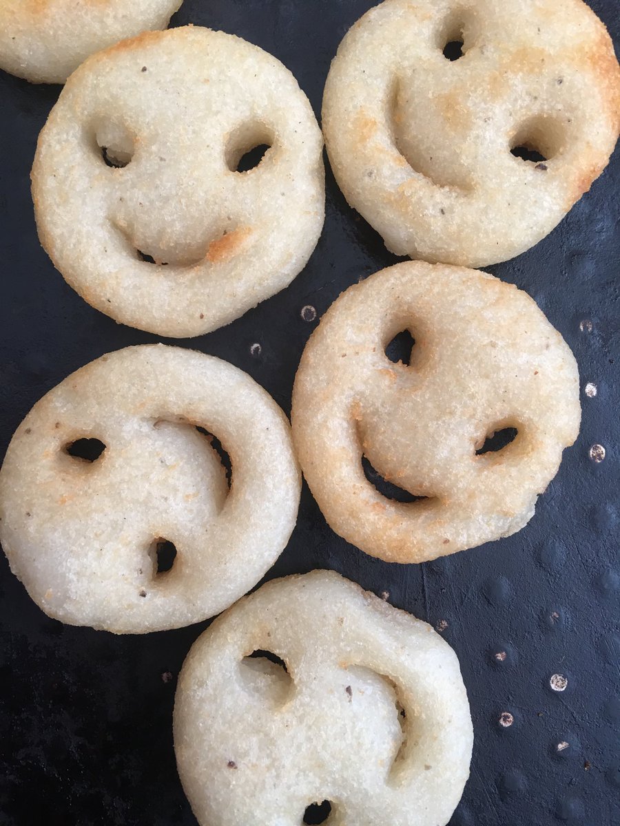 brigid_benson's tweet photo. Good morning! 
#BreakfastWithASmile! https://t.co/HMhtZQAuwo