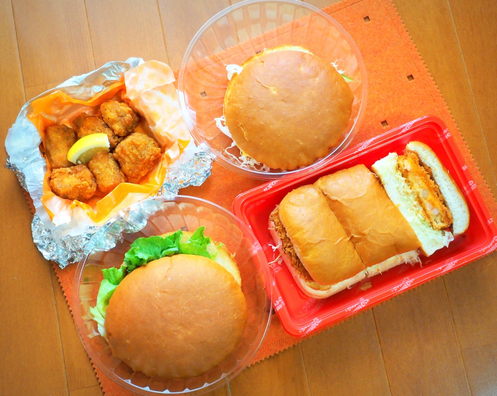 C1801 かましお A Twitter コメダ珈琲店 奈良二条大路店 持ち帰り Offだった コメチキ ドミグラスバーガー フィッシュフライ バーガー エビカツパン 奈良テイクアウト T Co Gohrupzbfc Twitter