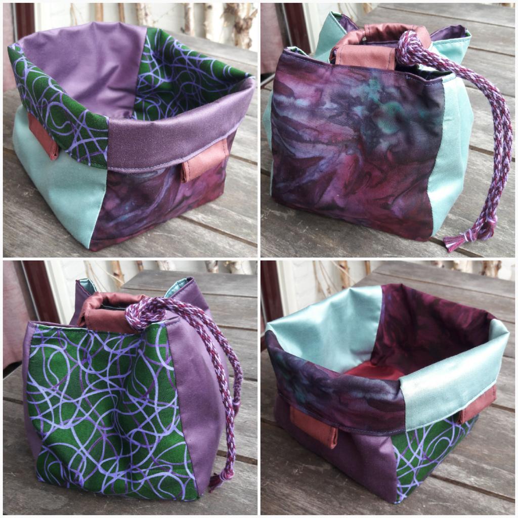 Sandraadje1's tweet photo. Projecttas klaar :-)
#projecttas #projectbag
#omkeerbaar #restverwerking
#kumihimo #komebukuro #japanesericebag https://t.co/16f6dNRs0K
