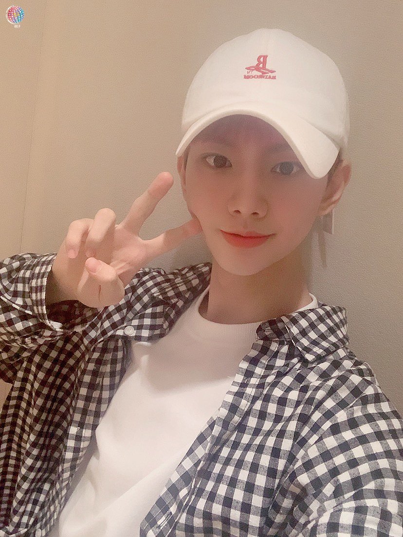 McndOfficial_'s tweet photo. 귀엽거나 귀엽거나 귀여운 #윈 🥰

#MCND #WIN https://t.co/IHNHXQjtyy