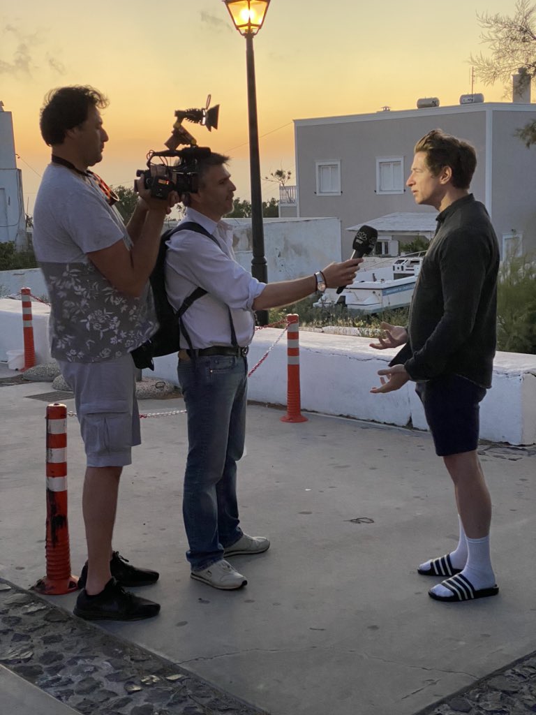 James Longman on Twitter: "One of my stronger looks, while being  interviewed by Greek TV https://t.co/hojEP5YdHG" / Twitter
