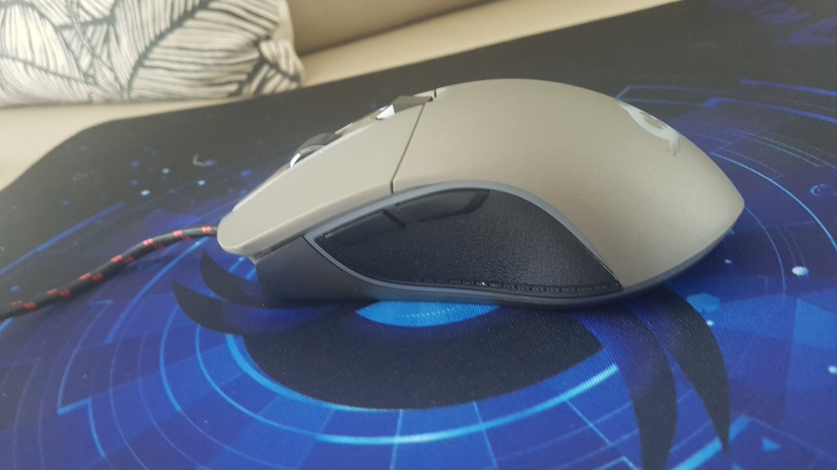 Nayor49762884's tweet image. Voici la suite pour mon PC gamer 
Tapis de souris et souris de la marque @KLIMTechs 
Merci a toi frérot @Ninztv poir tes conseils 
#klimtechs #PCGamer