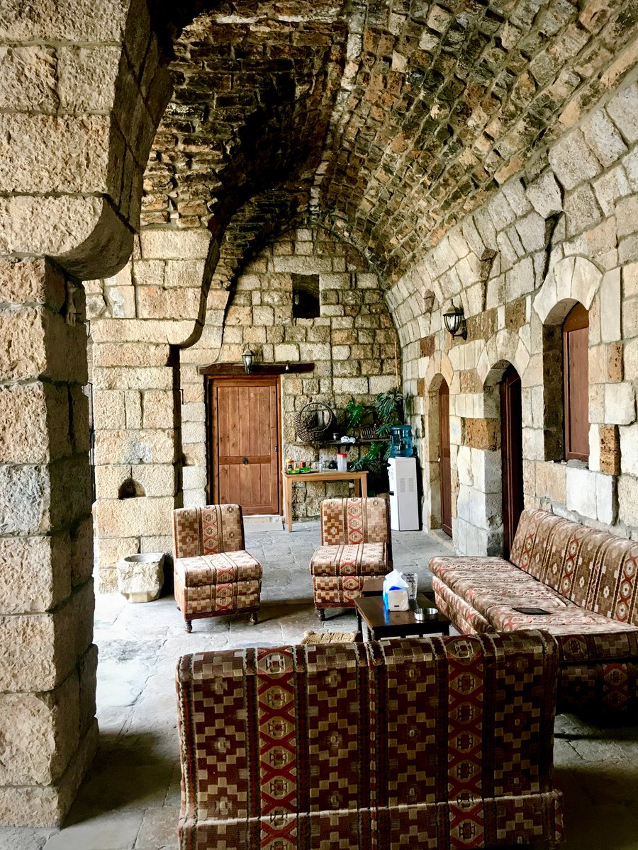 padspage's tweet photo. 23 May 2019, Day 23 on #Lebanon #mountain #trail
Finally strong enough to move on from #Baskinta , I head out at first light
Which is lucky: the temperature has soared to 40 °C by the time I arrive at the village of #Mtein , where stay in the old courthouse
#لبنان https://t.co/yaxpAnjsYw