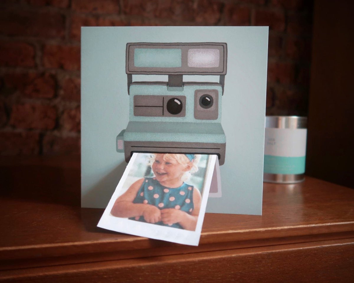 Caru creu'r cardiau yma i gwsmeriaid! #CardiauCymraeg
//
Love making these cards for customers! #PersonalisedCards

cardiau-cymraeg.com/product/camera…