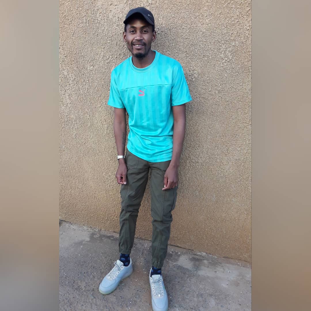 Stinkaroo2 tweet picture