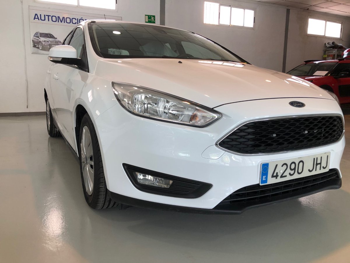 AutomocionBravo's tweet photo. FORD FOCUS 1.5TDCI 115CV 110.000KM 2016 CON CARPLAY 9.700€ https://t.co/BgJH12DSbS
